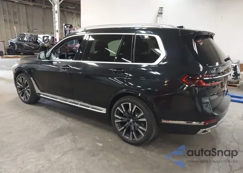 2025 BMW X7 xDrive40I z USA, uszkodzony, nr VIN 5UX23EM0XS9W42777